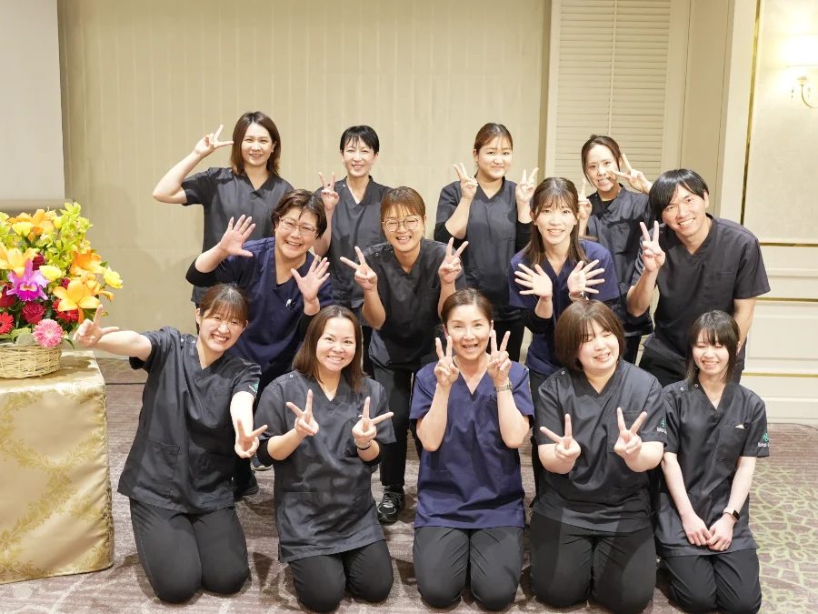 入社式に集まったトータルケアの看護師たち
