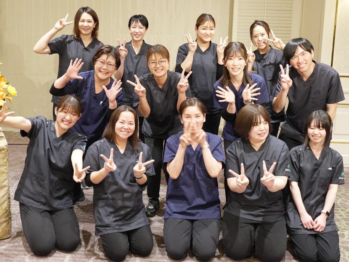入社式に集まったトータルケアの看護師たち
